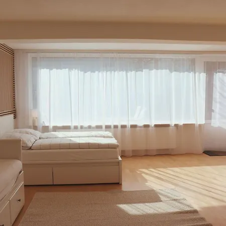 Ruhiges An Der Messe Проживание в семье